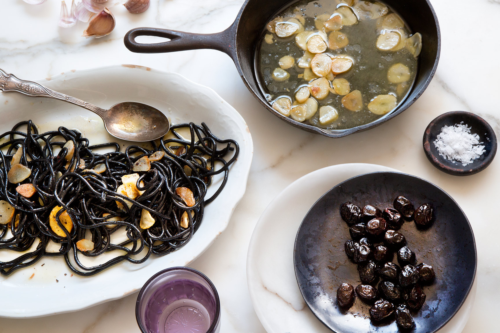 black ink pasta with garlic and wine, Rose Hodges Food Photography
